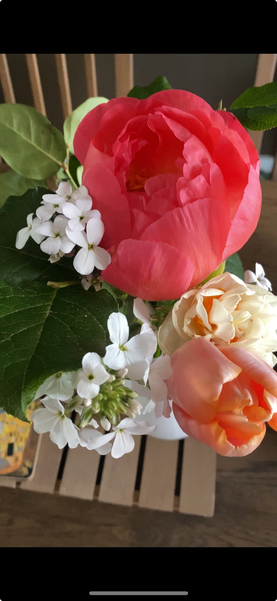 Why You Should Sip Matcha With Flowers Nearby