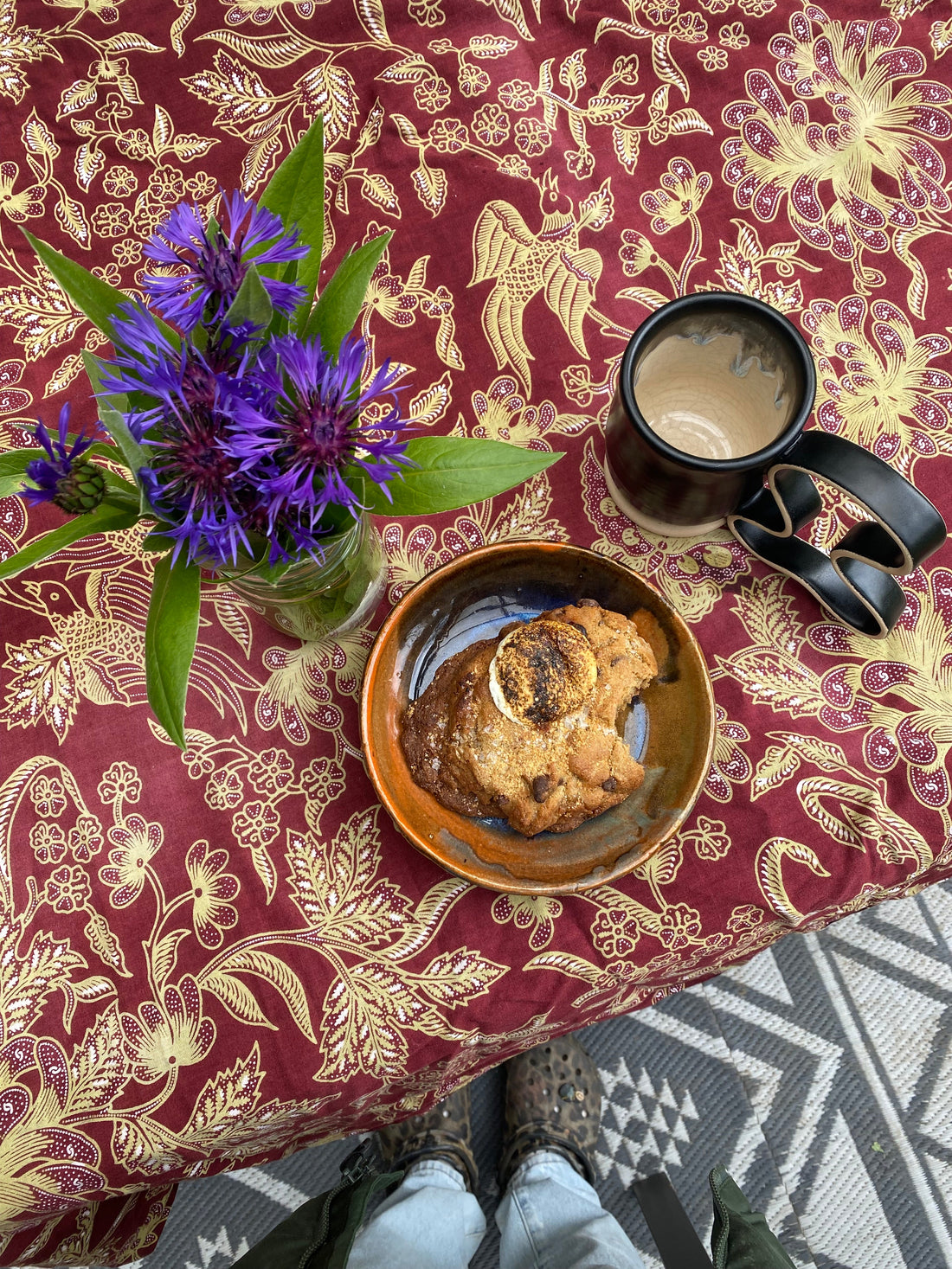 A Peaceful Afternoon with Mariposa Tea, Handmade Ceramics, and a Cookie Worth Writing Home About